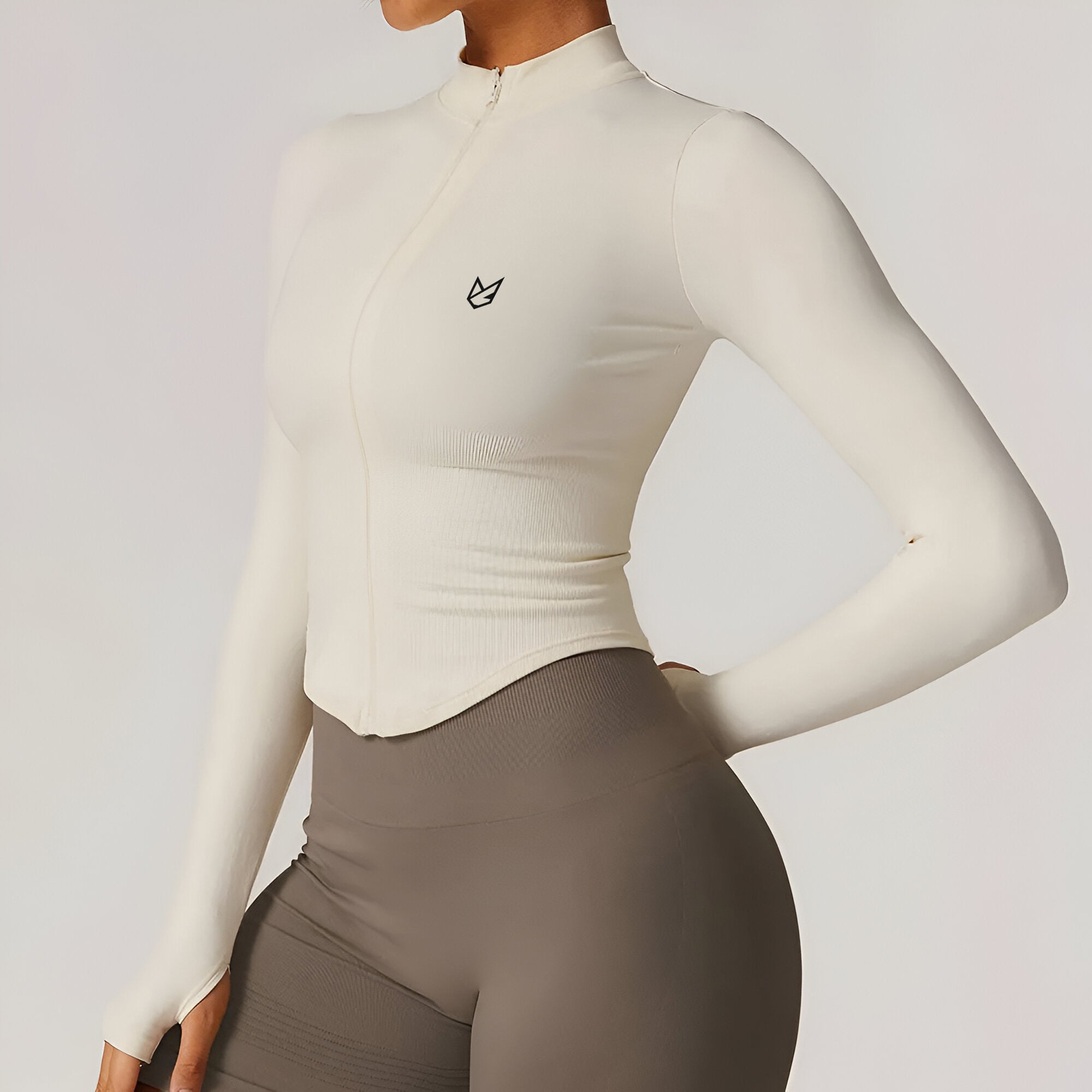 MILA –CURVE ACTIVE ZIPPER